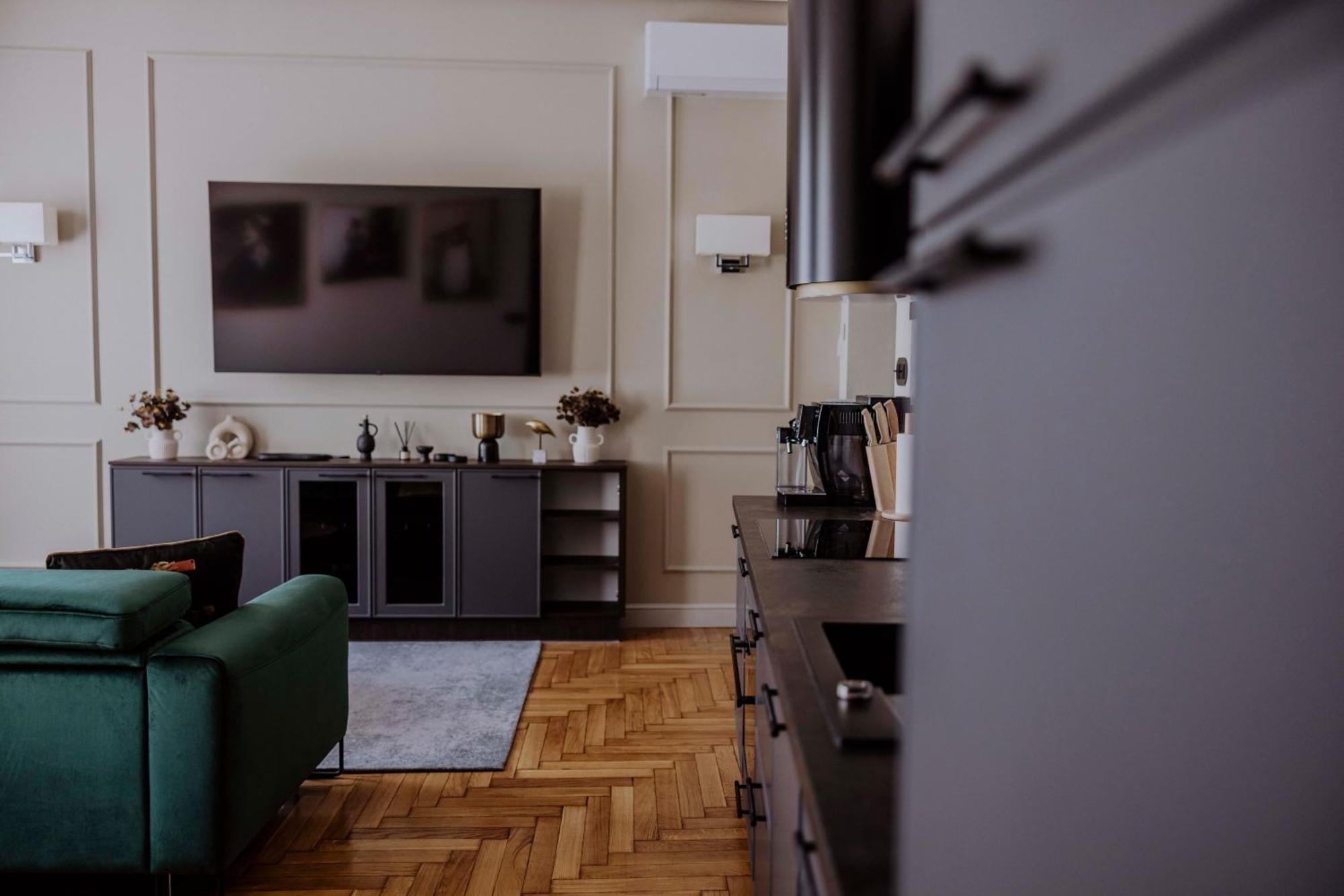Crown Pearl - Wonderful Apartment, 110Scm, 4 Rooms Krakow Exterior photo